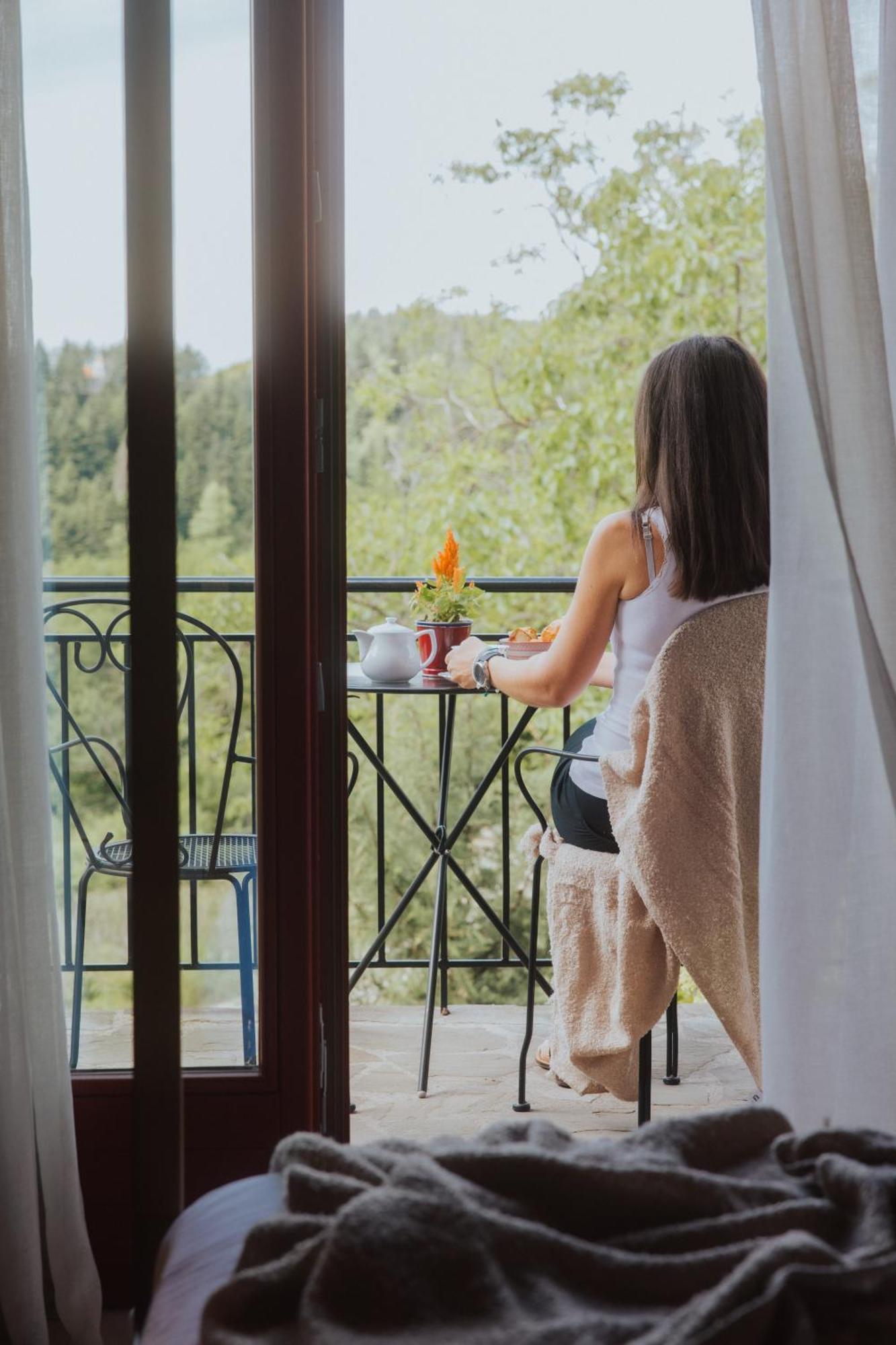 Rouista Tzoumerka Resort Vourgareli Quarto foto