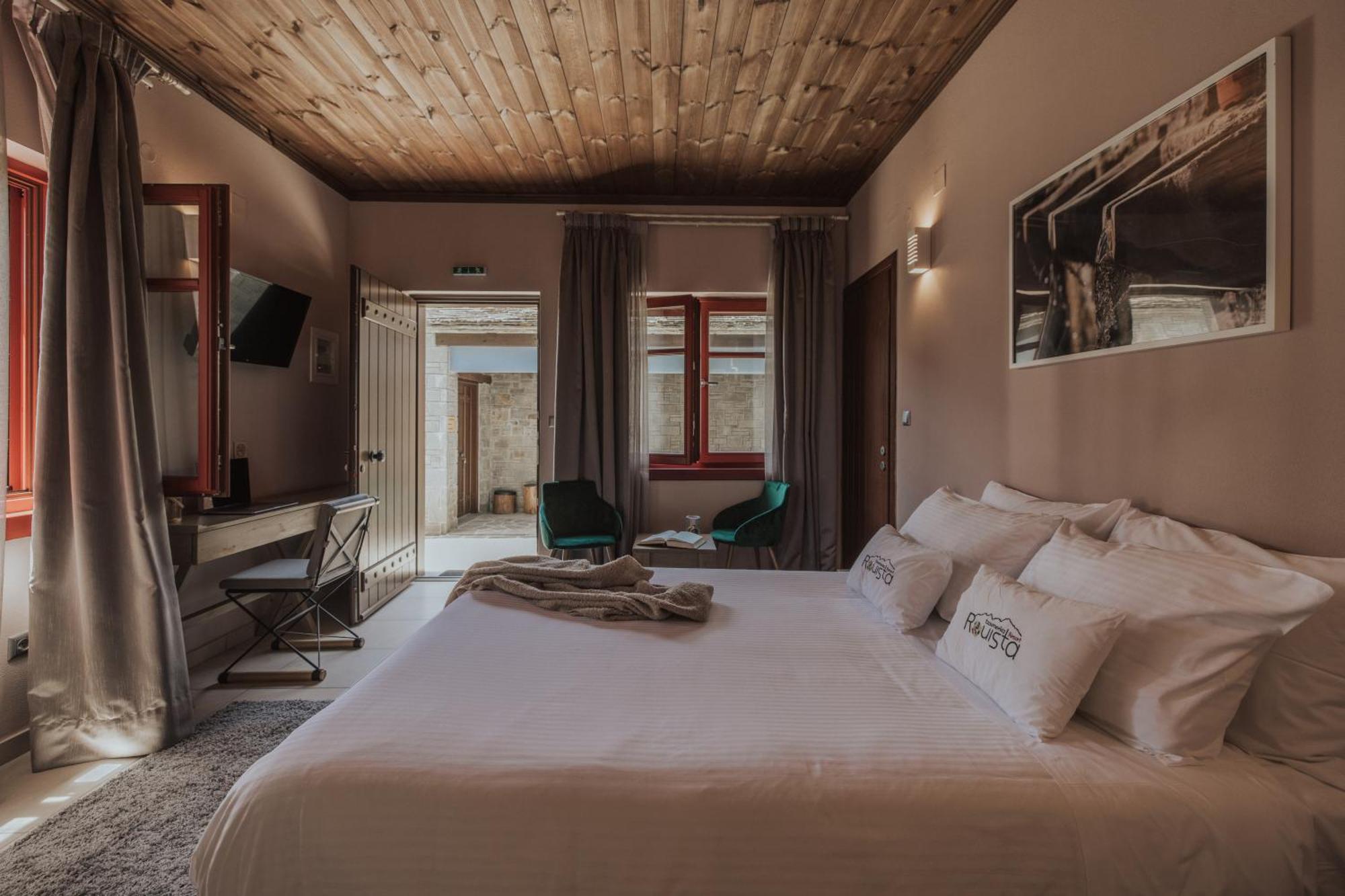 Rouista Tzoumerka Resort Vourgareli Quarto foto